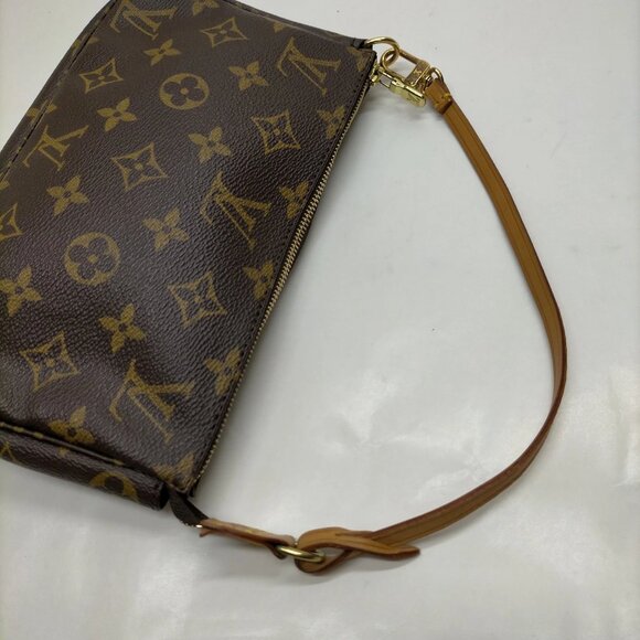 Authentic Louis Vuitton LV Pochette Accessoires Brown Monogram mn660-121325 - Picture 6 of 16